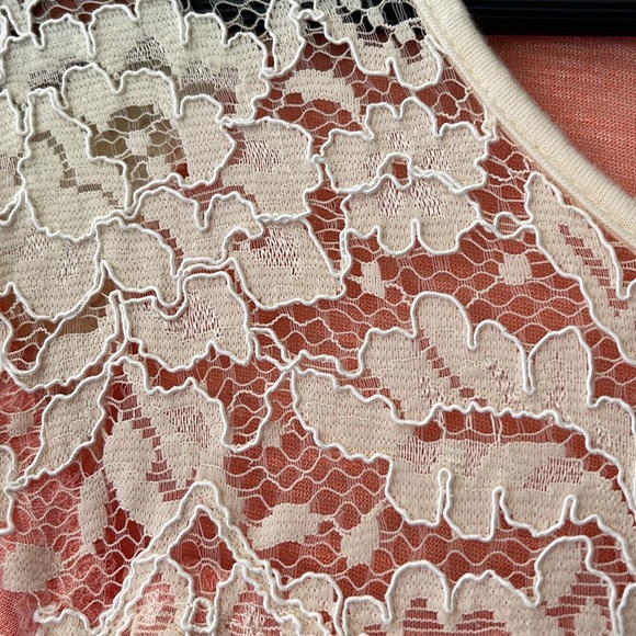 Cute Coral Flowy Tee with Lace - Picture 3 of 8